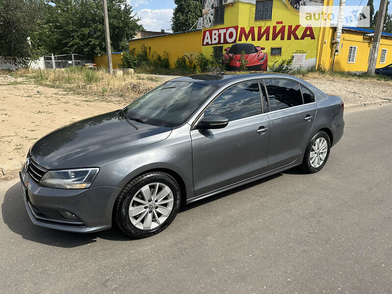 Седан Volkswagen Jetta 2016 в Николаеве