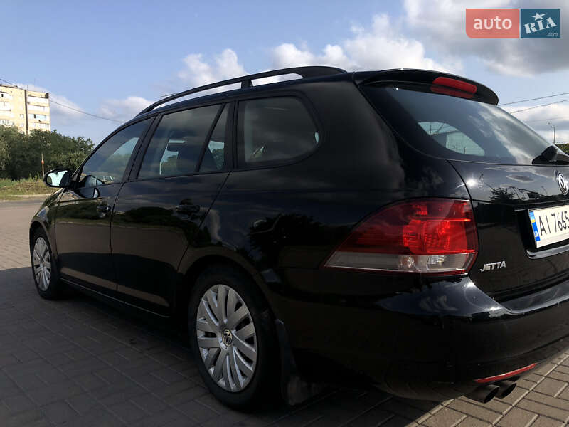 Універсал Volkswagen Jetta 2011 в Києві