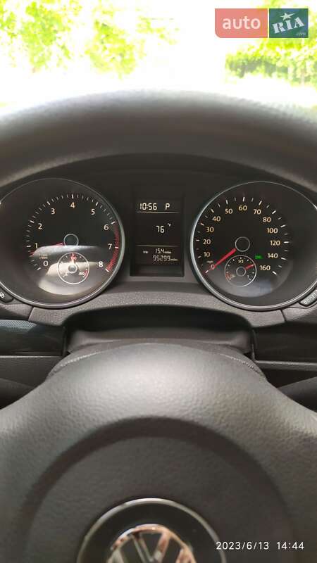 Універсал Volkswagen Jetta 2011 в Дніпрі