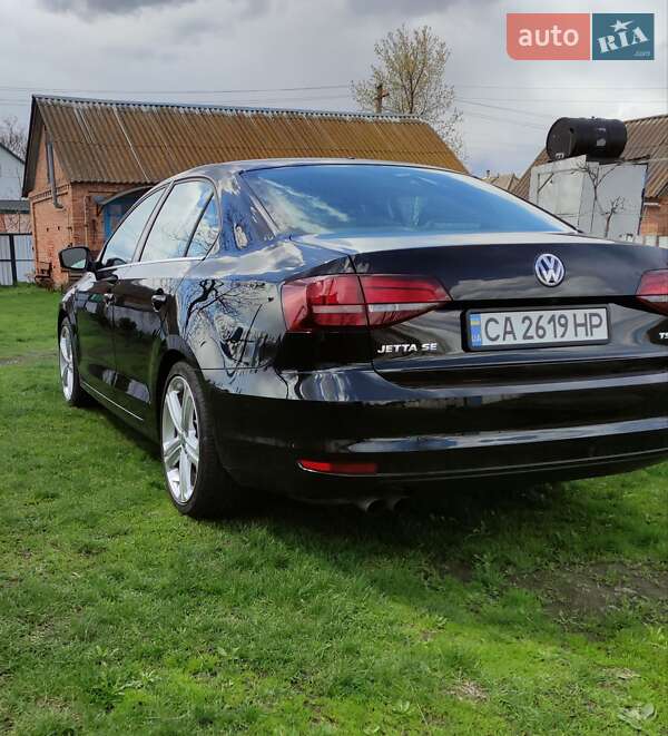 Седан Volkswagen Jetta 2016 в Черкассах