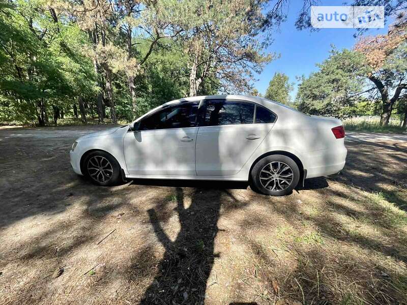 Седан Volkswagen Jetta 2013 в Днепре