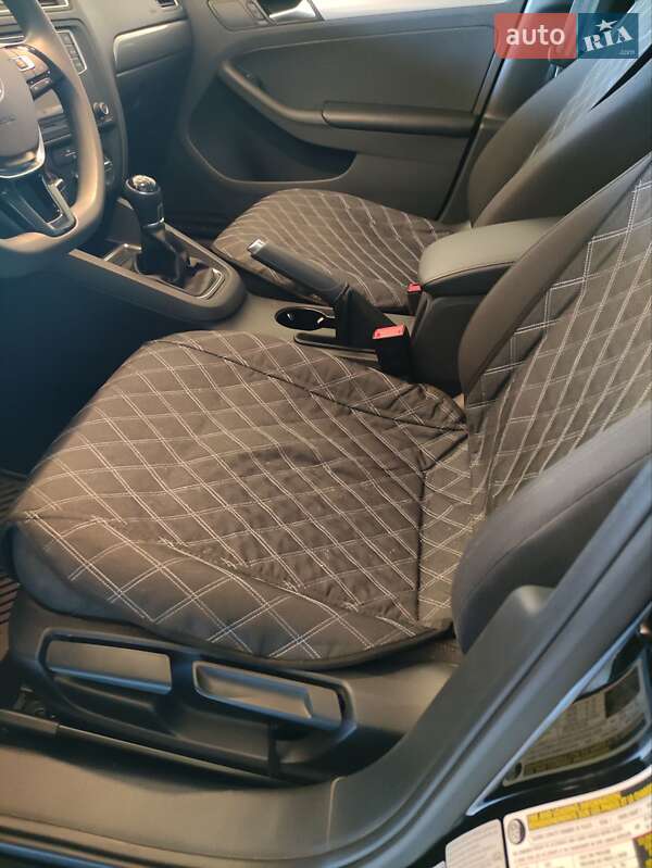 Седан Volkswagen Jetta 2016 в Черкассах
