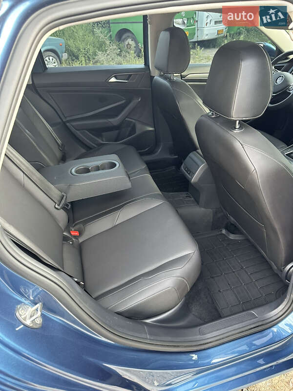 Седан Volkswagen Jetta 2020 в Сумах