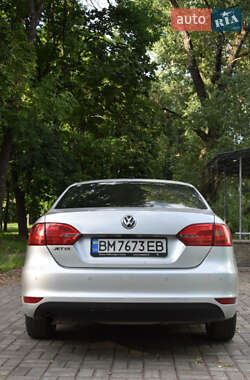 Седан Volkswagen Jetta 2011 в Глухові