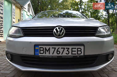 Седан Volkswagen Jetta 2011 в Глухові