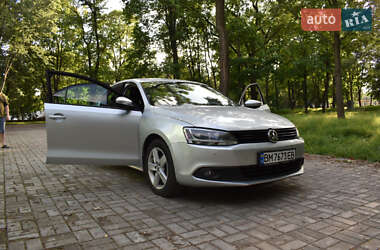 Седан Volkswagen Jetta 2011 в Глухові