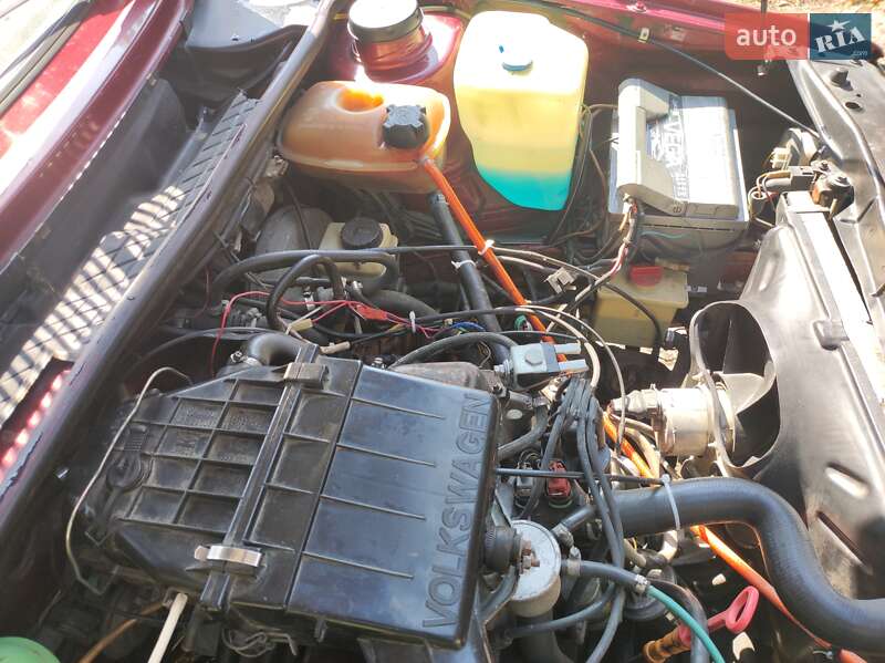 Седан Volkswagen Jetta 1989 в Кропивницькому