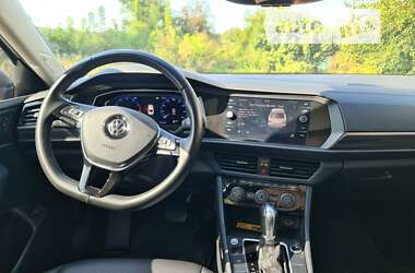 Седан Volkswagen Jetta 2019 в Ромнах