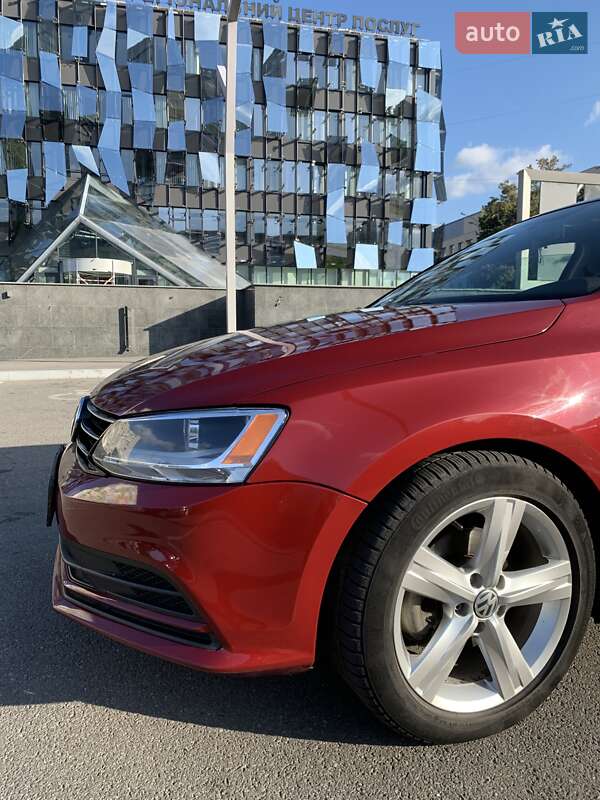 Седан Volkswagen Jetta 2016 в Харькове