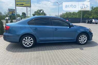 Седан Volkswagen Jetta 2014 в Вишневом