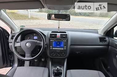Седан Volkswagen Jetta 2006 в 