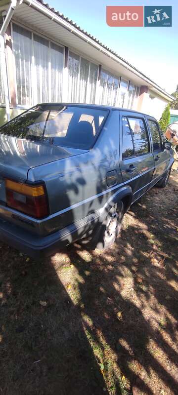 Седан Volkswagen Jetta 1987 в Черкассах