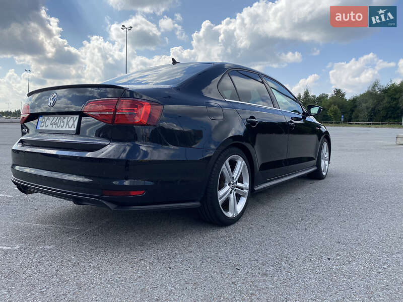 Седан Volkswagen Jetta 2016 в Львові