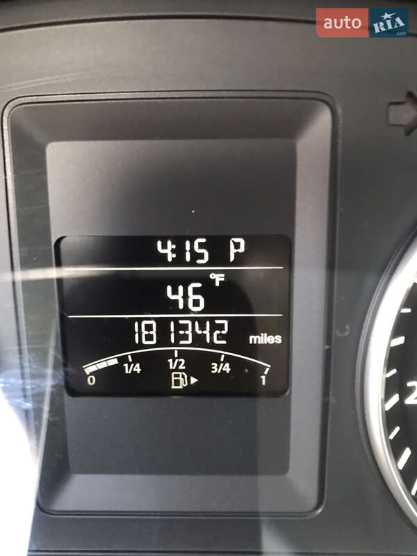 Седан Volkswagen Jetta 2012 в Ізмаїлі