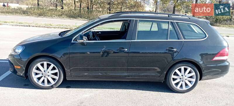 Универсал Volkswagen Jetta 2010 в Кропивницком