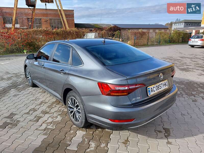 Седан Volkswagen Jetta 2019 в Луцьку