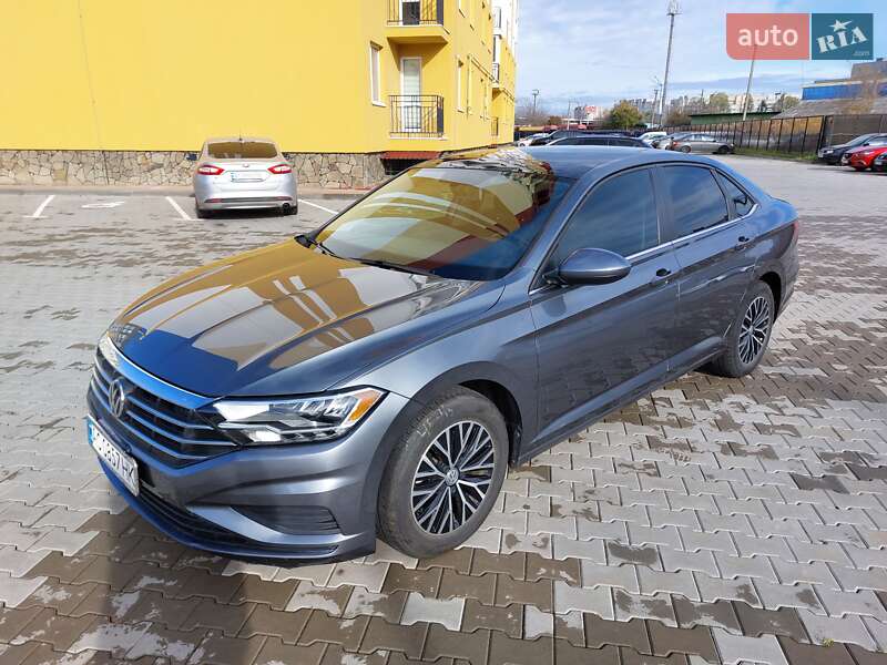 Седан Volkswagen Jetta 2019 в 