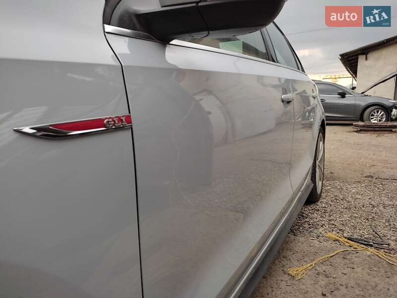 Седан Volkswagen Jetta 2017 в Ивано-Франковске