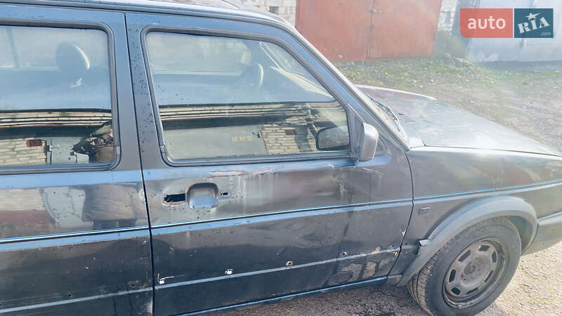 Седан Volkswagen Jetta 1989 в Чернігові