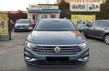 Седан Volkswagen Jetta 2018 в Киеве
