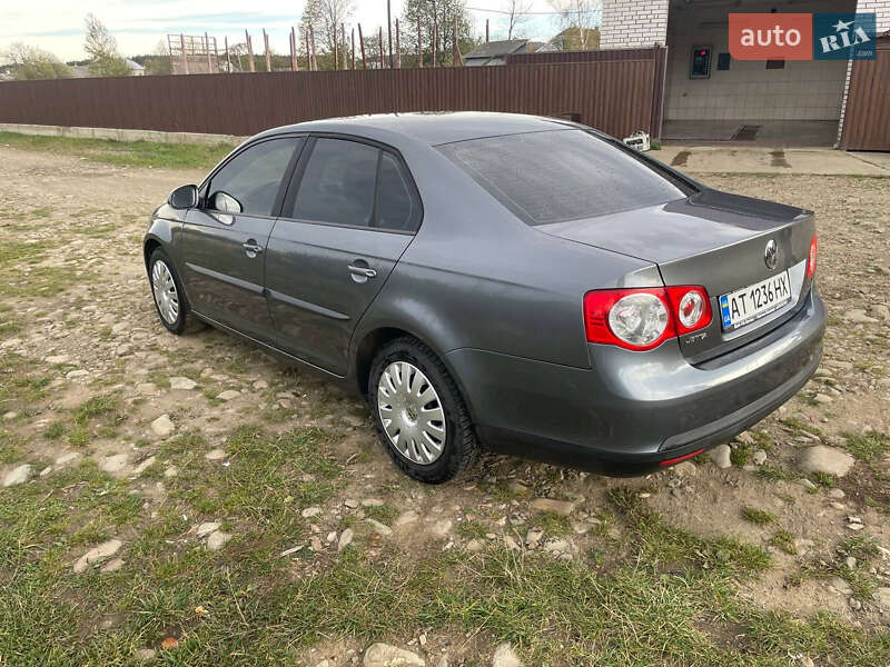 Седан Volkswagen Jetta 2006 в Калуше
