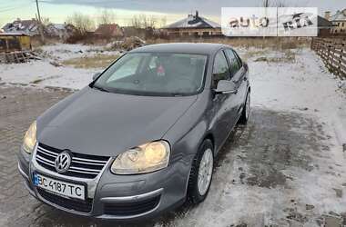 Седан Volkswagen Jetta 2006 в Самборе