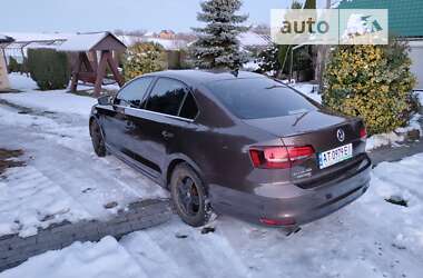 Седан Volkswagen Jetta 2015 в Ивано-Франковске