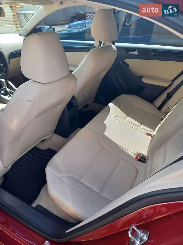 Седан Volkswagen Jetta 2016 в Кропивницком фото 2 Седан Volkswagen Jetta 2016 в Кропивницком