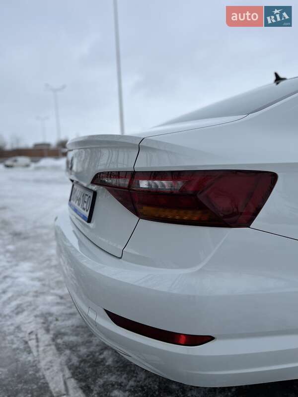 Седан Volkswagen Jetta 2018 в Тернополі