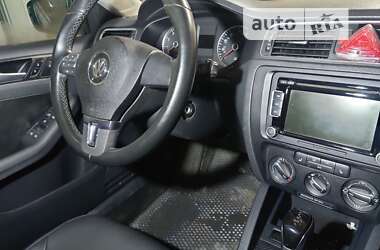 Седан Volkswagen Jetta 2013 в Глухове