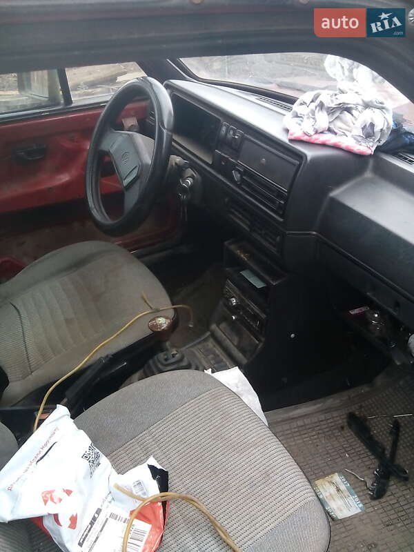 Седан Volkswagen Jetta 1985 в Борщеві