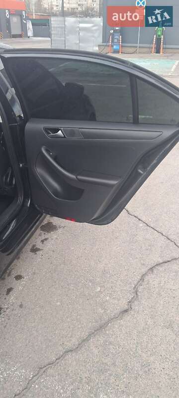 Седан Volkswagen Jetta 2013 в Харькове