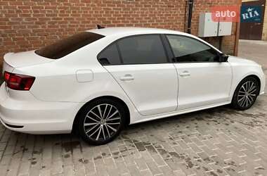 Седан Volkswagen Jetta 2014 в Хусте