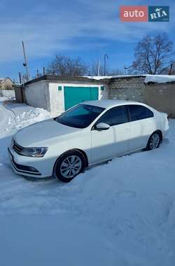 Седан Volkswagen Jetta 2016 в Покровске