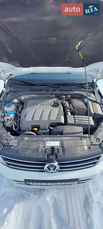 Седан Volkswagen Jetta 2016 в Покровську