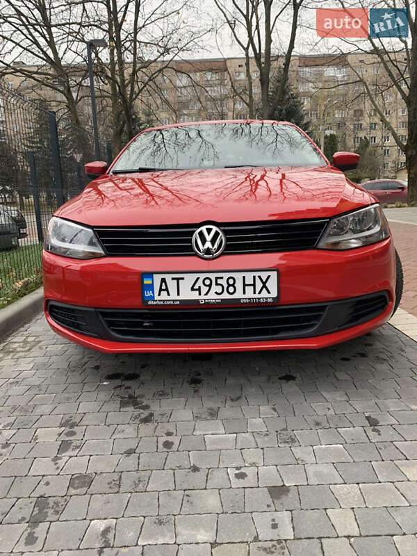 Седан Volkswagen Jetta 2012 в Івано-Франківську