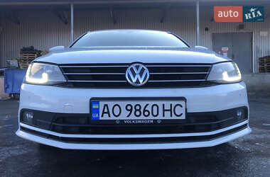 Седан Volkswagen Jetta 2015 в Мукачевому
