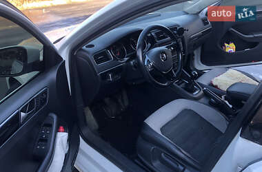 Седан Volkswagen Jetta 2015 в Мукачевому