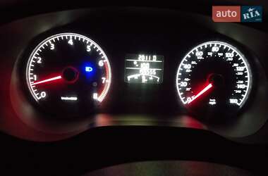 Седан Volkswagen Jetta 2012 в 