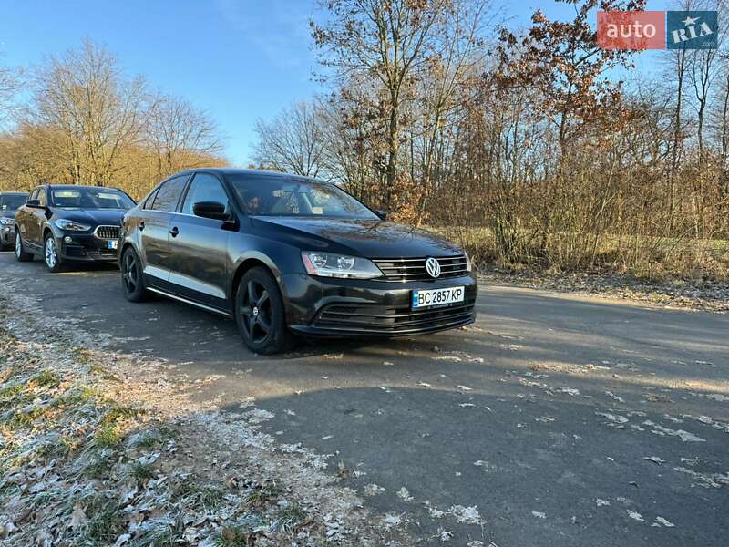 Седан Volkswagen Jetta 2017 в Львове