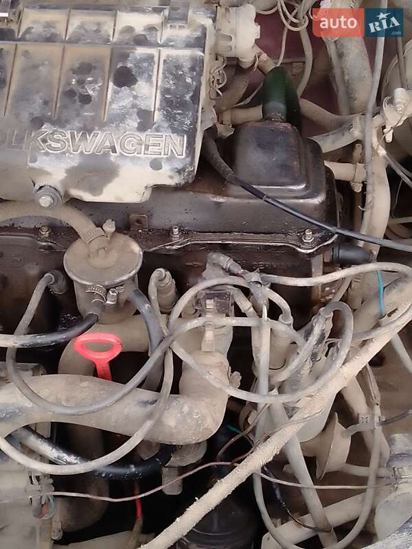 Седан Volkswagen Jetta 1989 в Вижниці