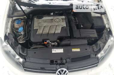 Универсал Volkswagen Jetta 2013 в Тернополе