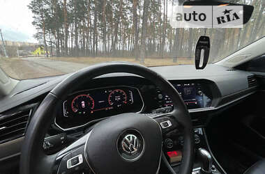 Седан Volkswagen Jetta 2019 в Житомире