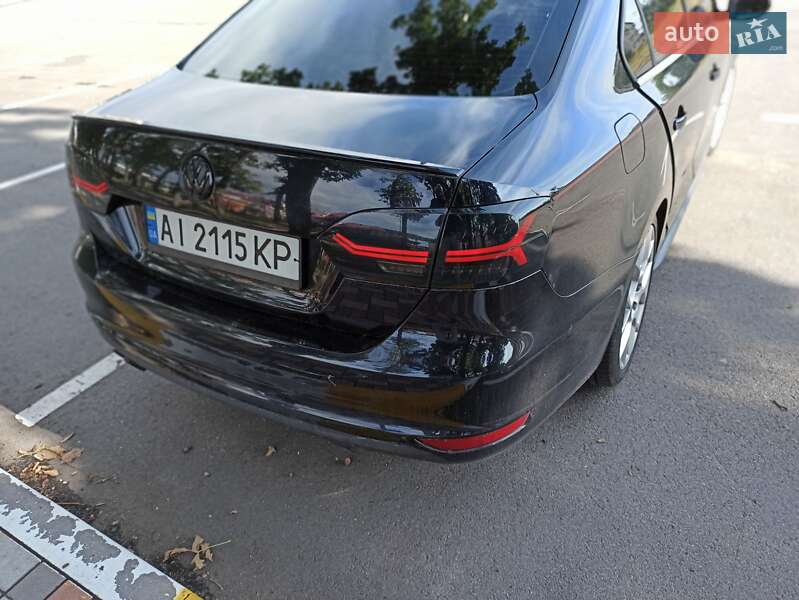 Седан Volkswagen Jetta 2014 в Киеве