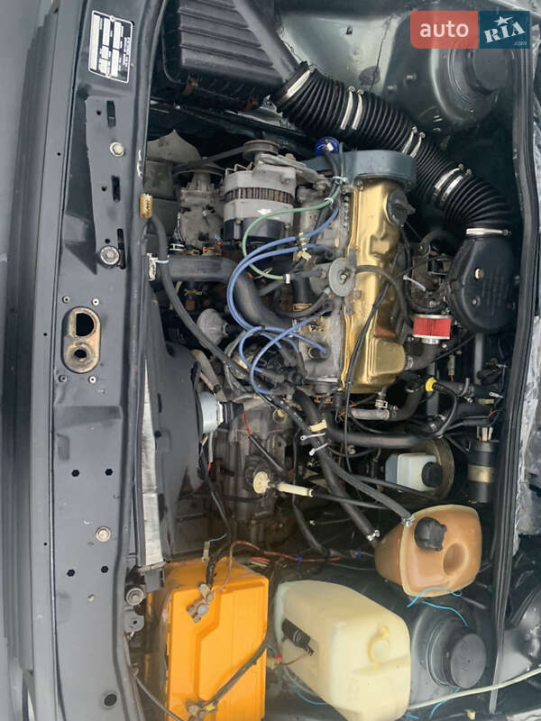 Седан Volkswagen Jetta 1988 в Корсуне-Шевченковском