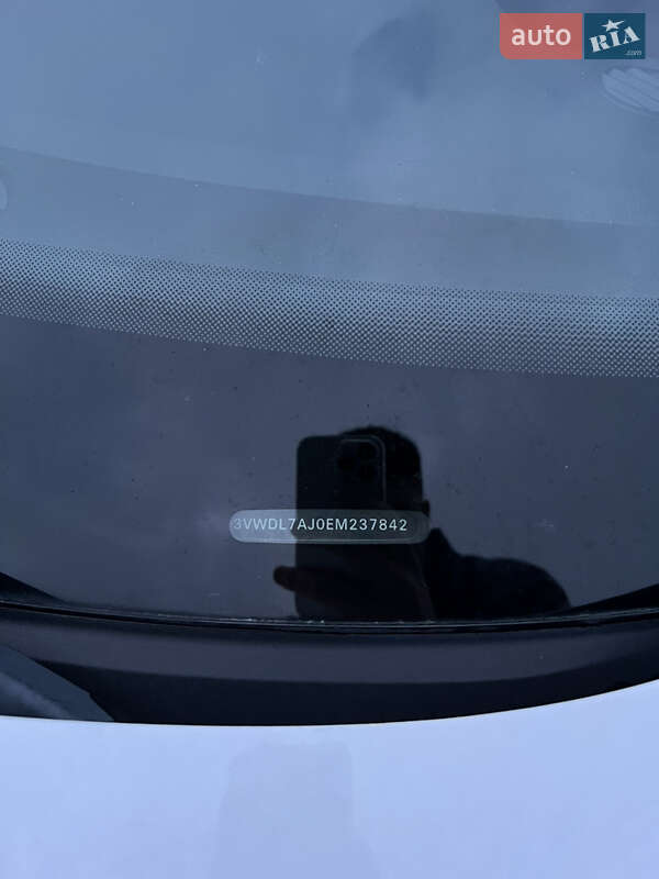 Седан Volkswagen Jetta 2013 в Львові