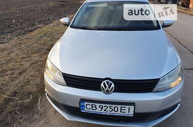 Седан Volkswagen Jetta 2014 в Варві