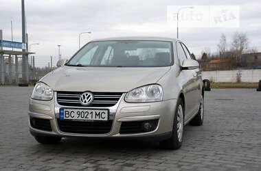 Седан Volkswagen Jetta 2005 в Львове