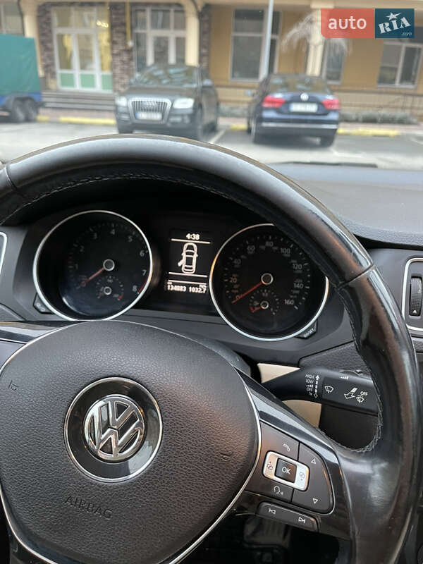 Седан Volkswagen Jetta 2017 в Киеве фото 13 Седан Volkswagen Jetta 2017 в Киеве
