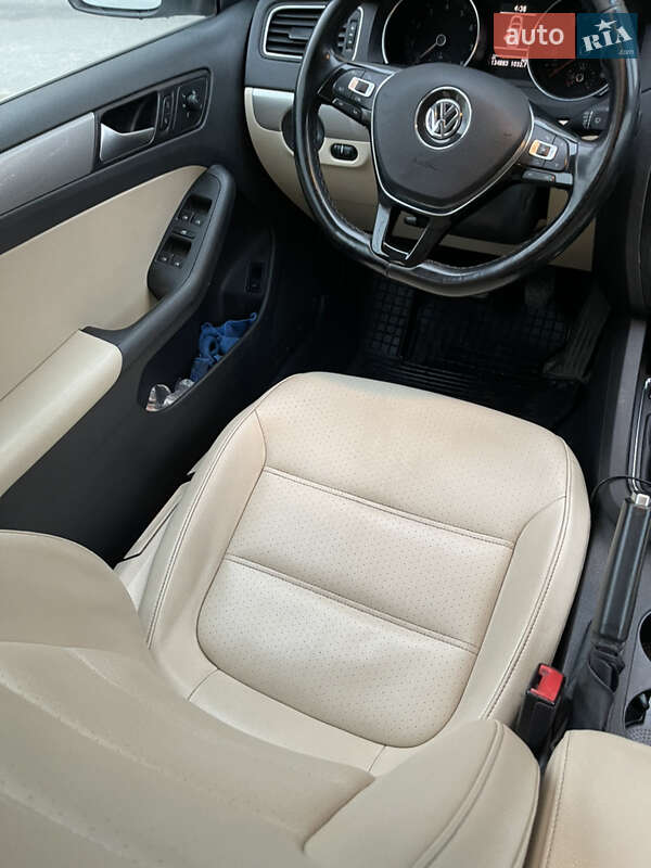 Седан Volkswagen Jetta 2017 в Киеве фото 16 Седан Volkswagen Jetta 2017 в Киеве